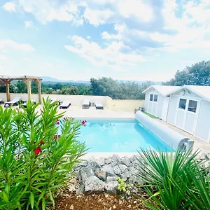 Asunda Spa&sauna, D'hôtes , Saint-Maximin France